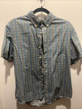 Short-Sleeve Button-Down Shirt in Blue Geo Print